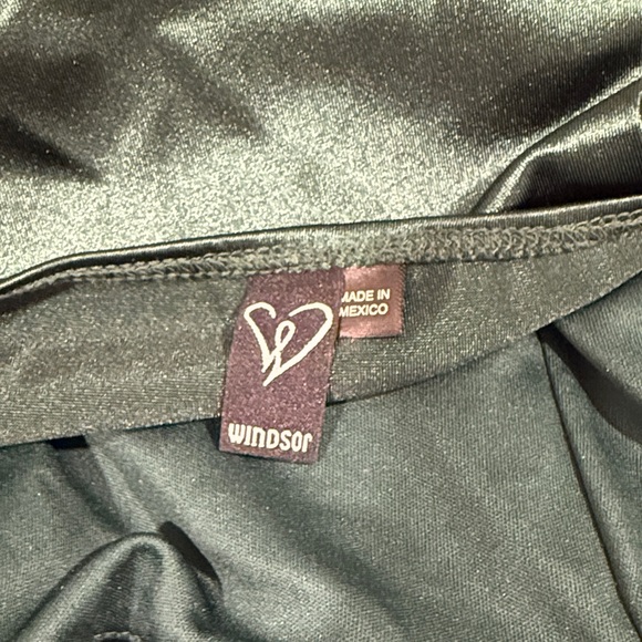 Windsor Emerald Satin Mini Dress - Picture 2 of 6